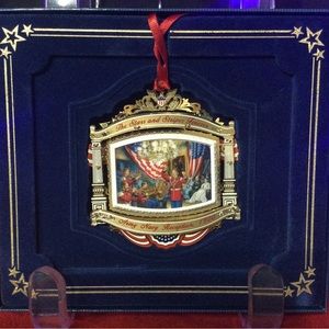 The White House Historical Association Christmas 2010